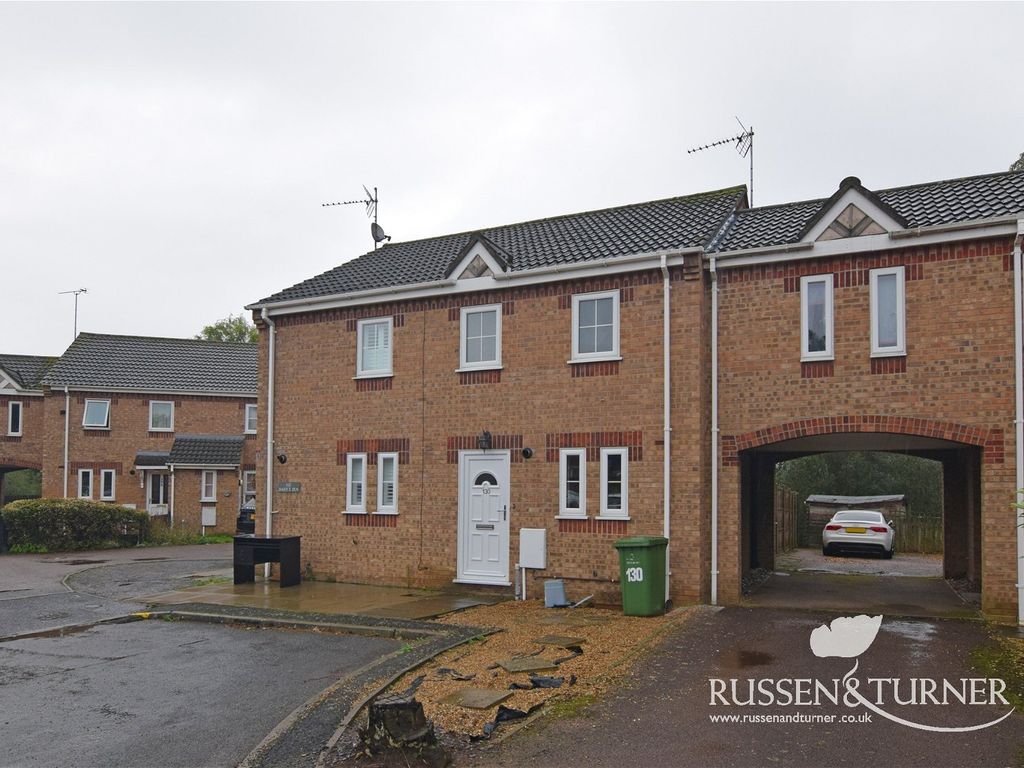 2 bed terraced house for sale in Elvington, King
