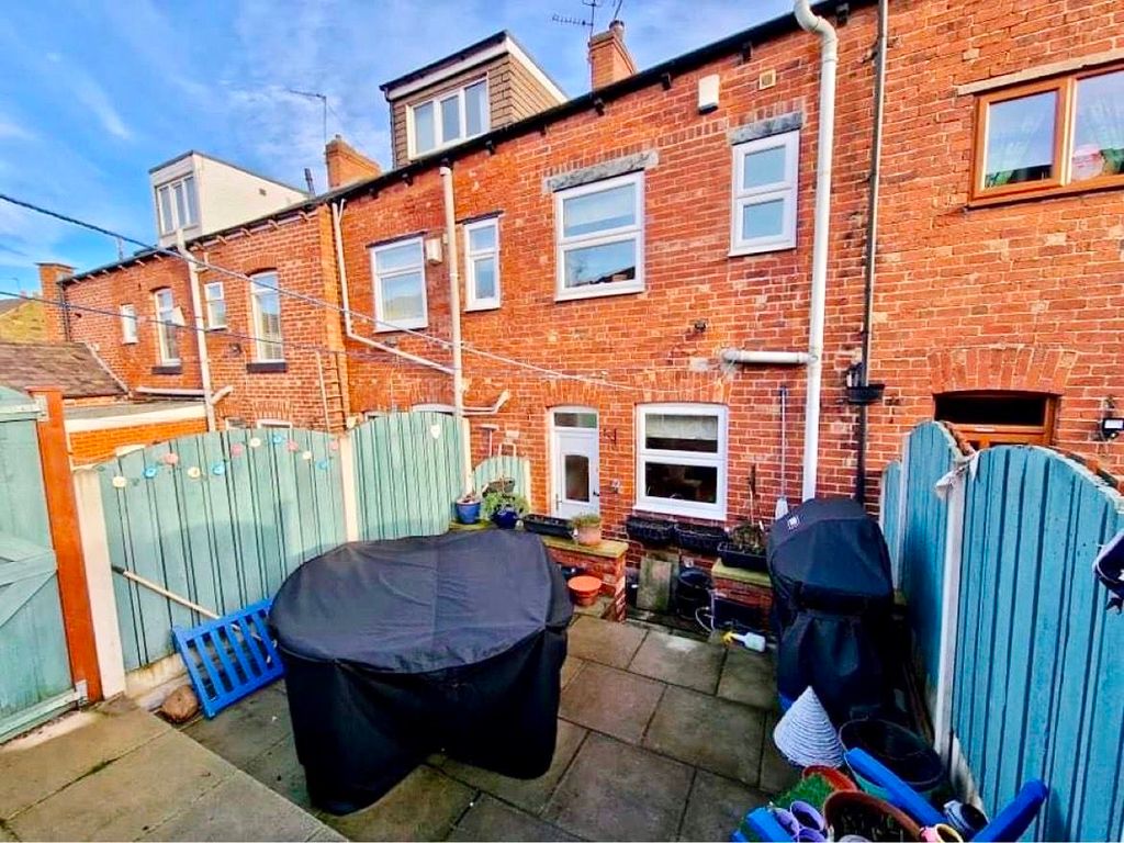 3 bed terraced house to rent in Cope Street, Barnsley S70, £725 pcm