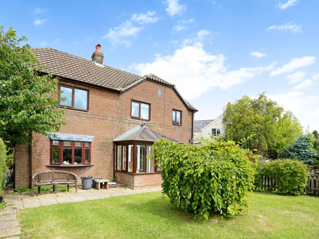 5 bed detached house for sale in The Street, Calne SN11, £550,000
