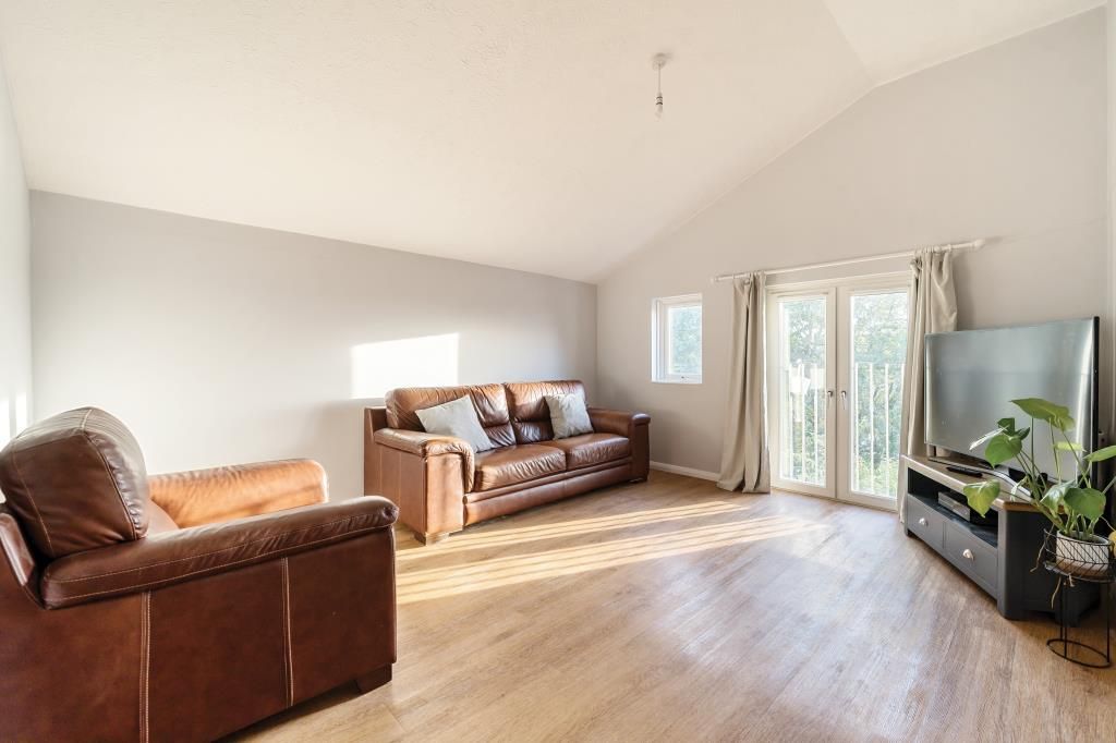 1 bed flat for sale in Arundel Green, Aylesbury HP20,, £165,000