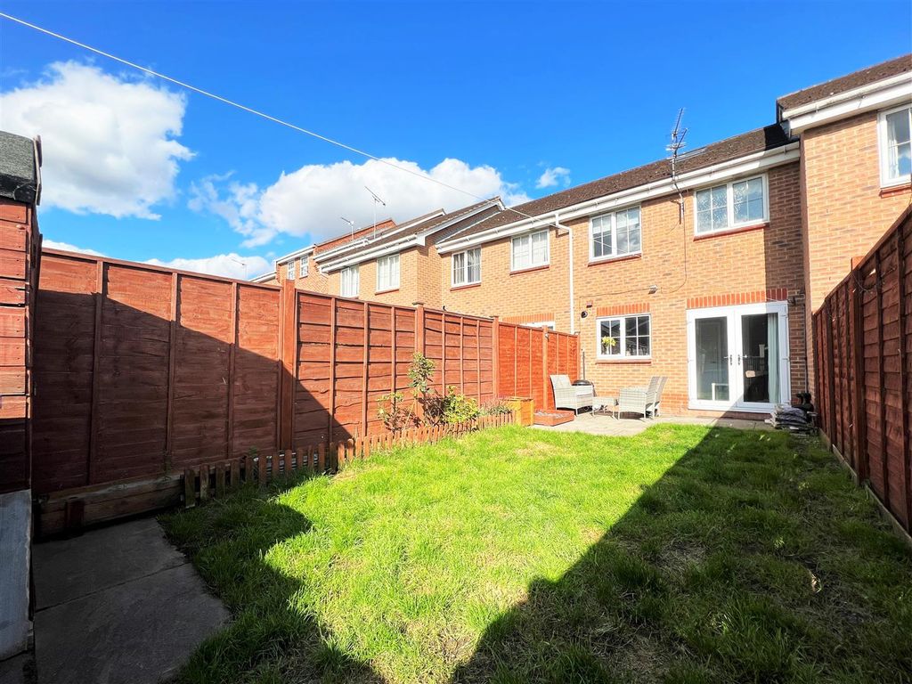 2 bed terraced house for sale in Loxley Way, Brough HU15, £180,000