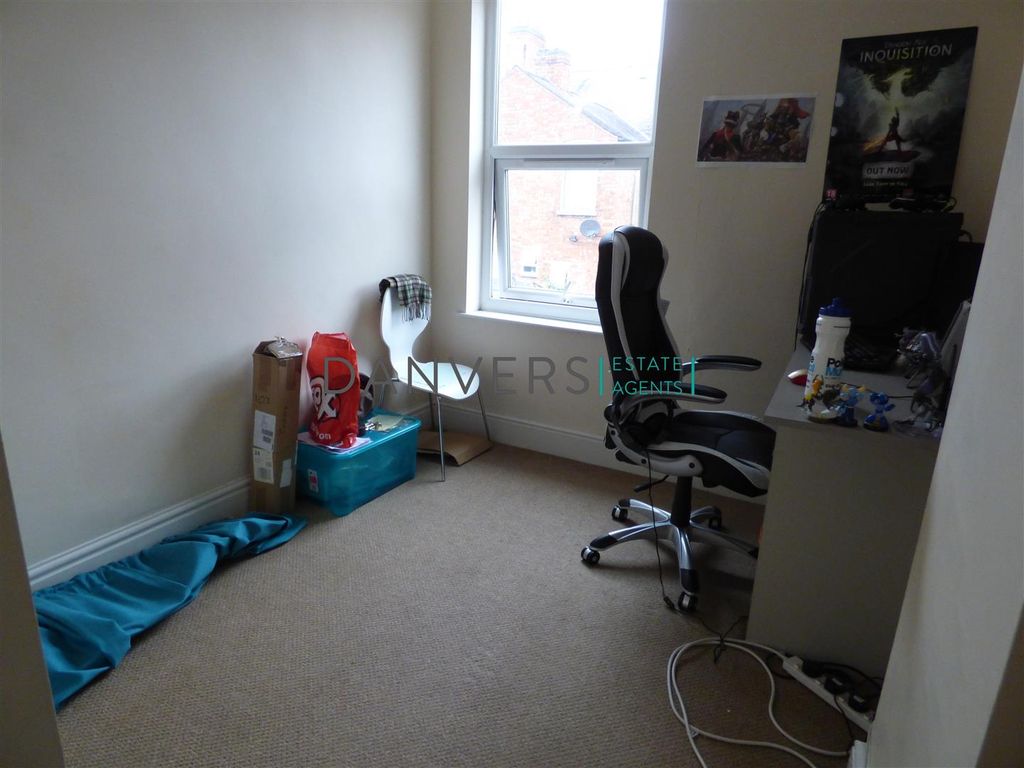 3 bed terraced house to rent in Cambridge Street, Leicester LE3, £949 pcm