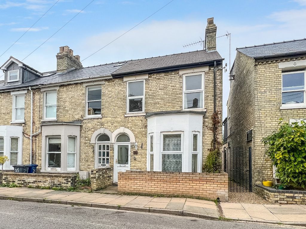 3 bed semi-detached house for sale in Beche Road, Cambridge CB5, £535,000