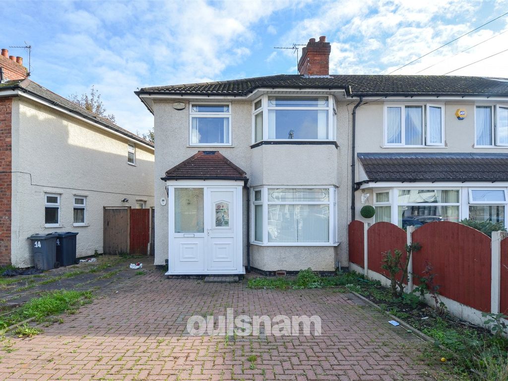 3 bed end terrace house for sale in Colemeadow Road, Billesley, Birmingham B13, £195,000