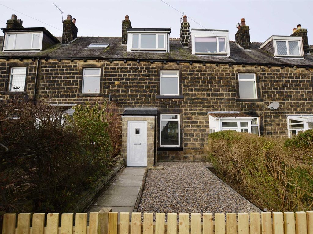 3 bed terraced house to rent in North Parade, Ilkley LS29, £990 pcm