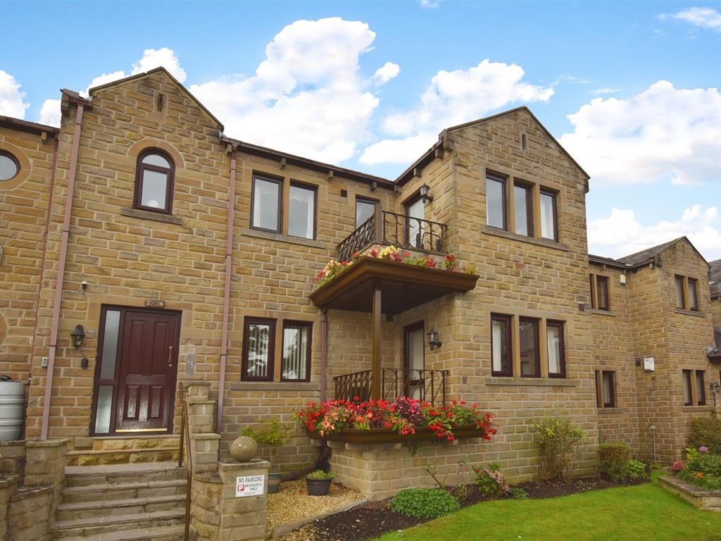 2 bed flat for sale in Hall Lee Fold, Lindley, Huddersfield HD3, £150,000