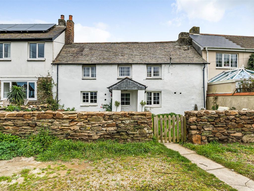 3 bed cottage for sale in Trevarrian, Newquay TR8, £425,000