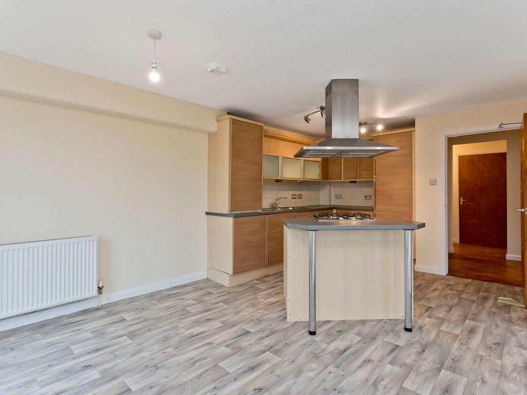 2 bed flat for sale in Kaims Terrace, Livingston EH54, £139,000