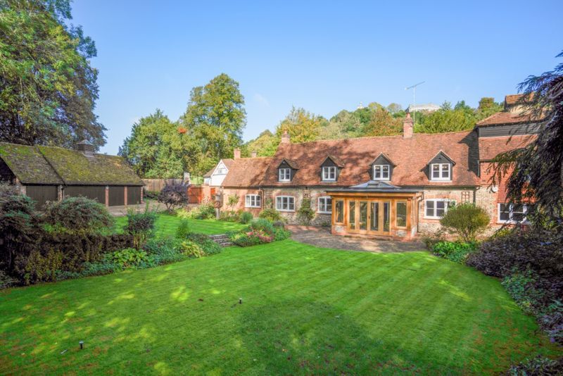 4 bed property for sale in High Street, West Wycombe, High Wycombe HP14, £1,350,000