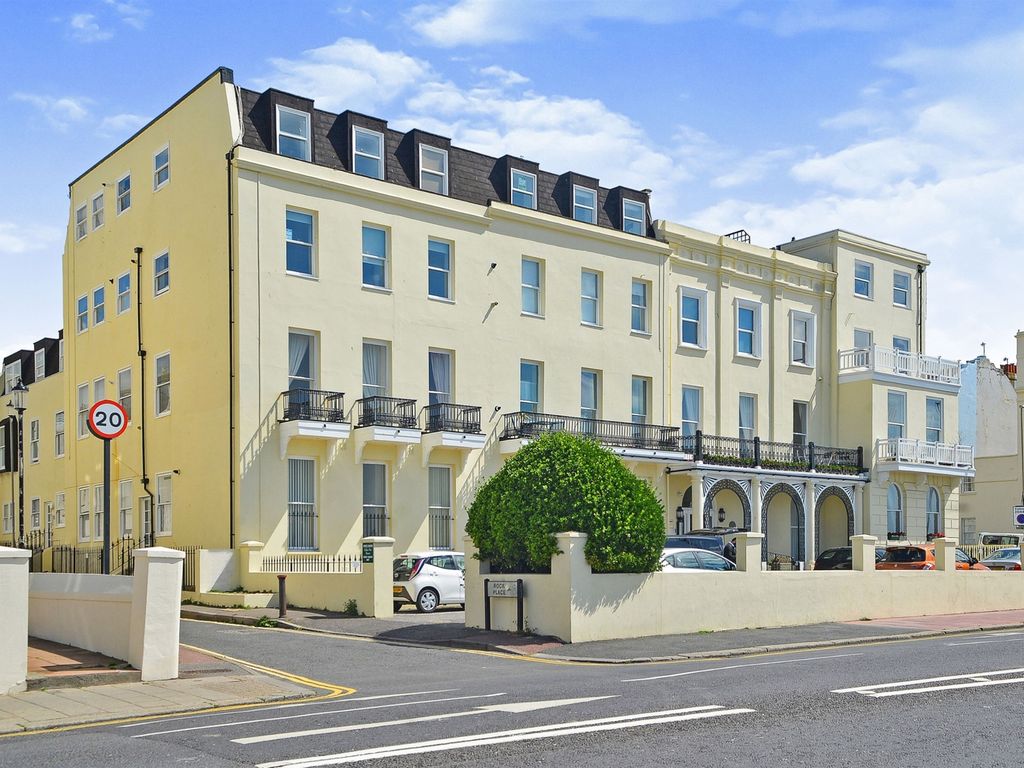 2 bed flat to rent in Marine Parade, Brighton BN2, £1,495 pcm