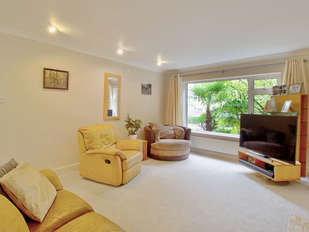 4 bed detached house for sale in Barkham Road, Wokingham RG41, £1,000,000