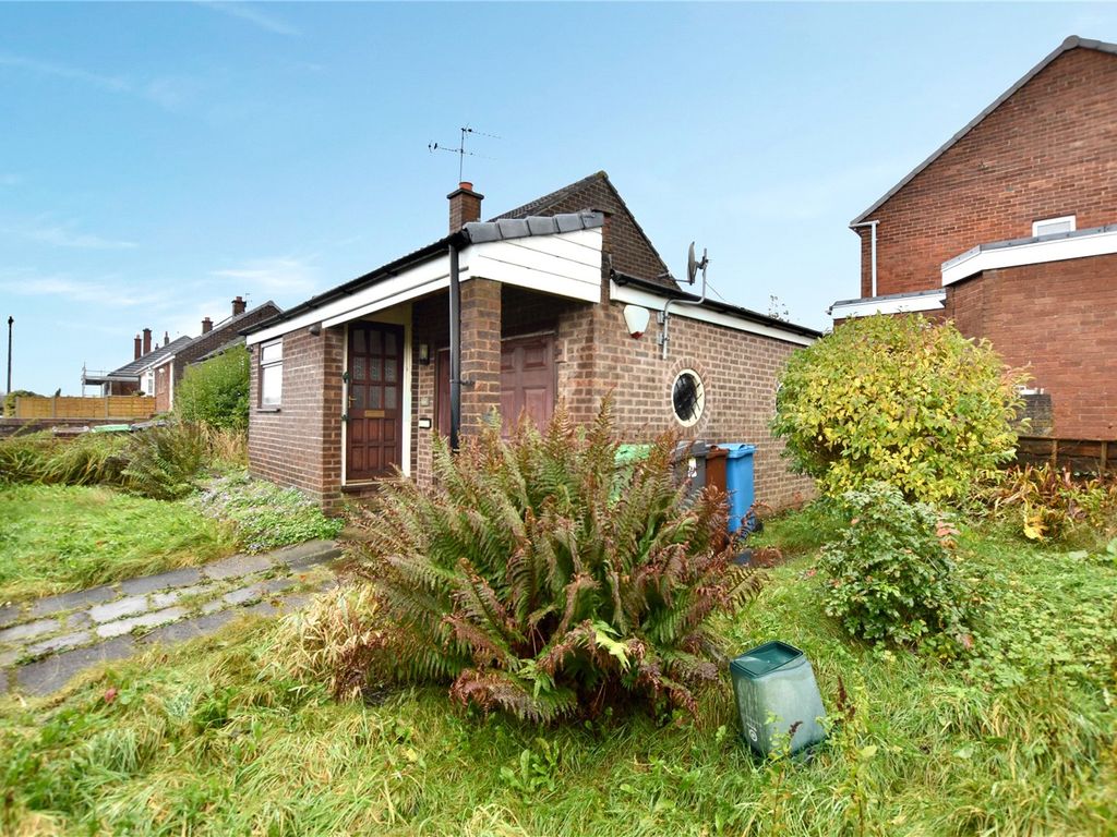 1 bed semi-detached bungalow for sale in Trent Road, High Crompton, Shaw, Oldham OL2, £185,000