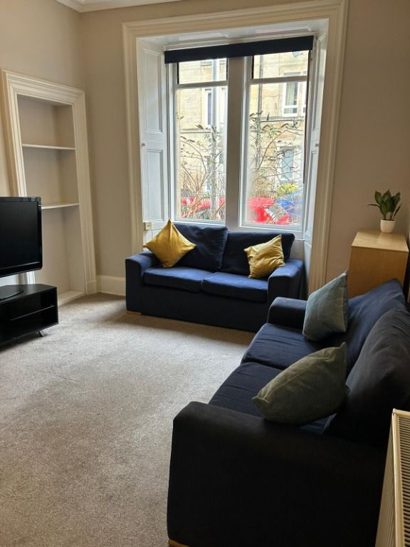 3 bed flat to rent in Cathcart Place, Dalry, Edinburgh EH11, £1,875 pcm