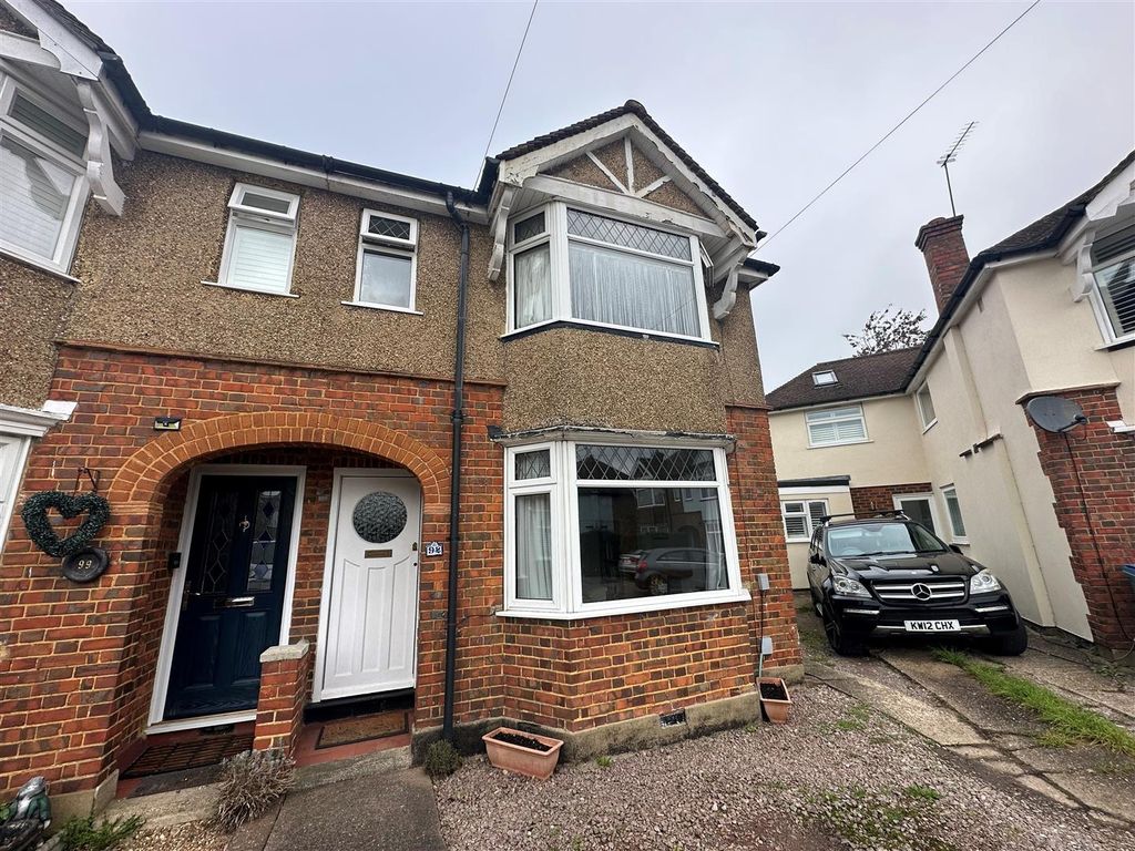 2 bed semi-detached house to rent in Maytree Crescent, Watford WD24, £1,600 pcm