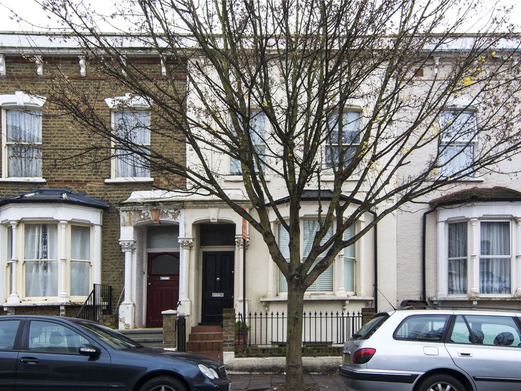 1 bed flat for sale in Reighton Road, Upper Clapton, London E5, £420,000