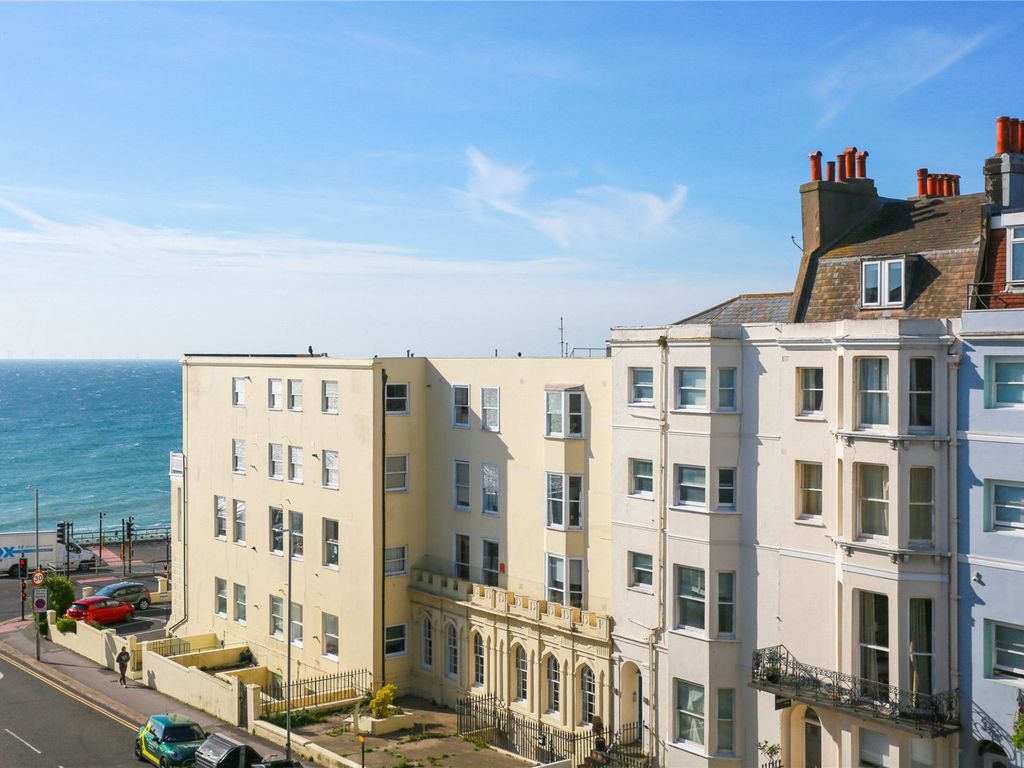 1 bed flat for sale in Lower Rock Gardens, Brighton, East Sussex BN2, £235,000