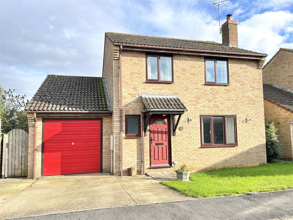 4 bed detached house for sale in Hinton View, Haddenham, Ely CB6, £395,000
