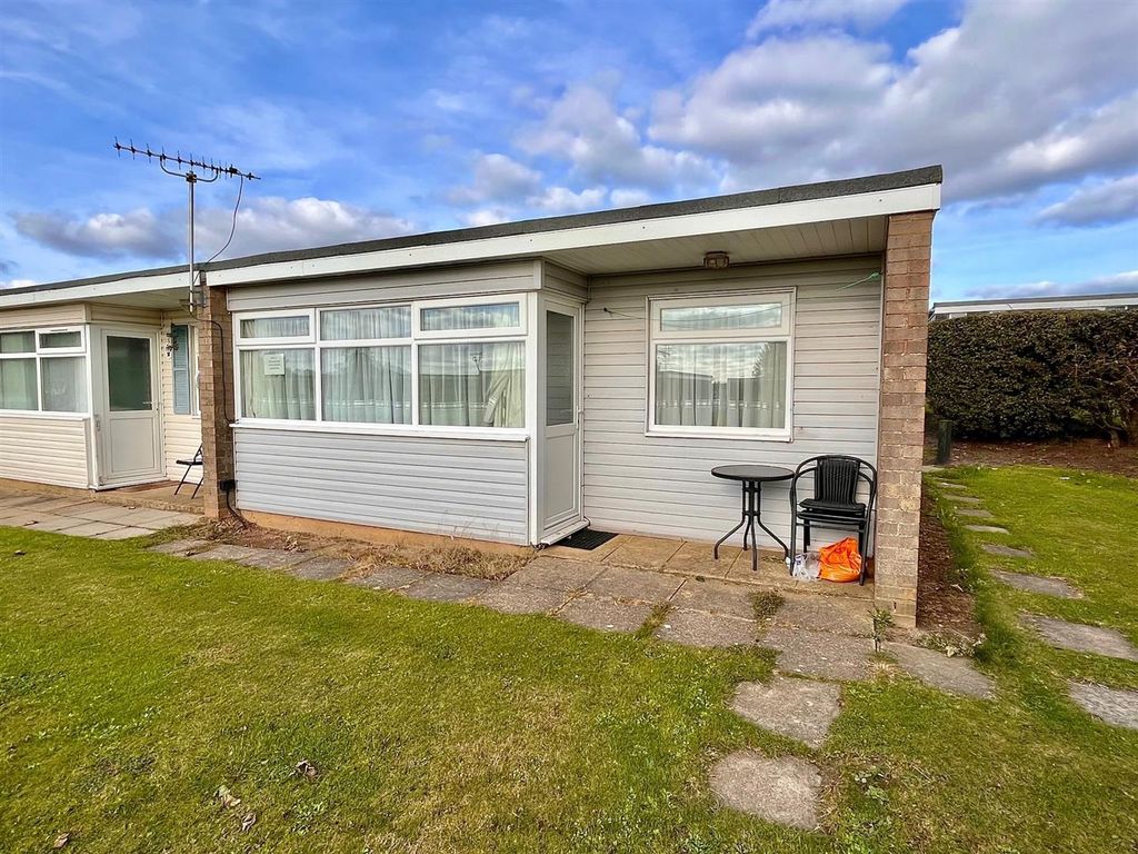 2 bed property for sale in Sundowner, Newport Road, Hemsby NR29, £28,500