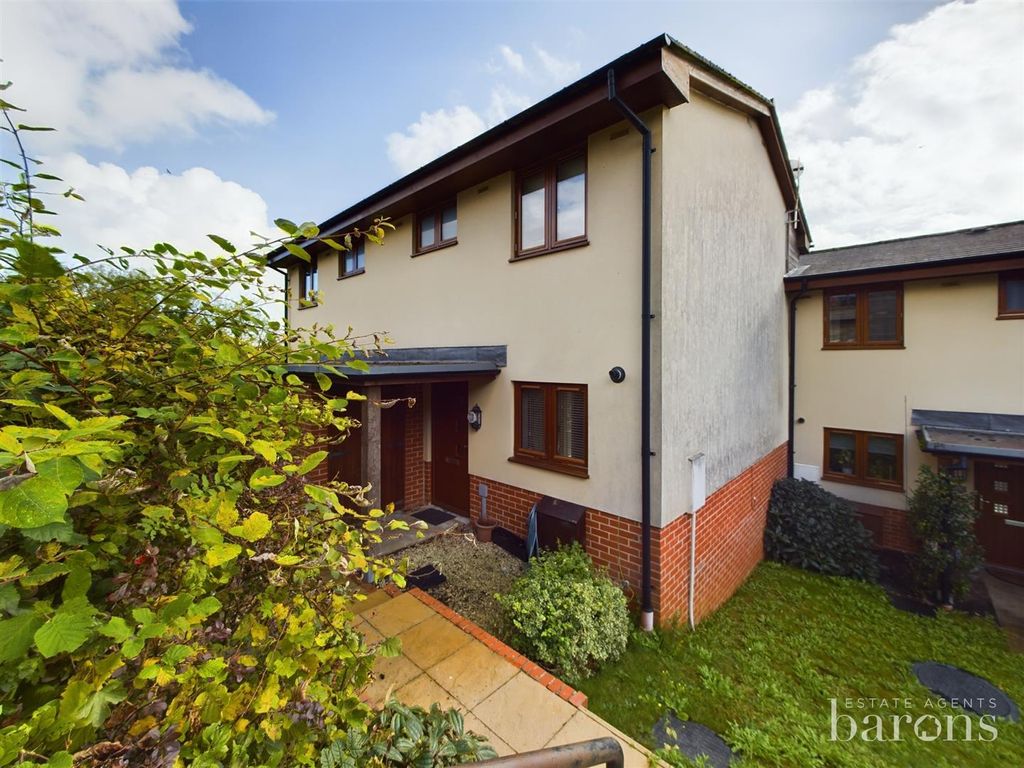2 bed terraced house for sale in Foxdown, Overton, Basingstoke RG25, £300,000