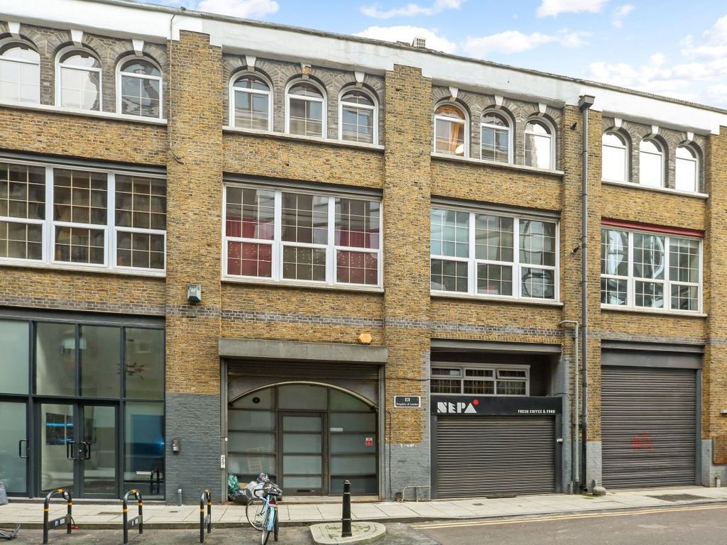 Office to let in Corsham Street, London N1, £24,000 pa