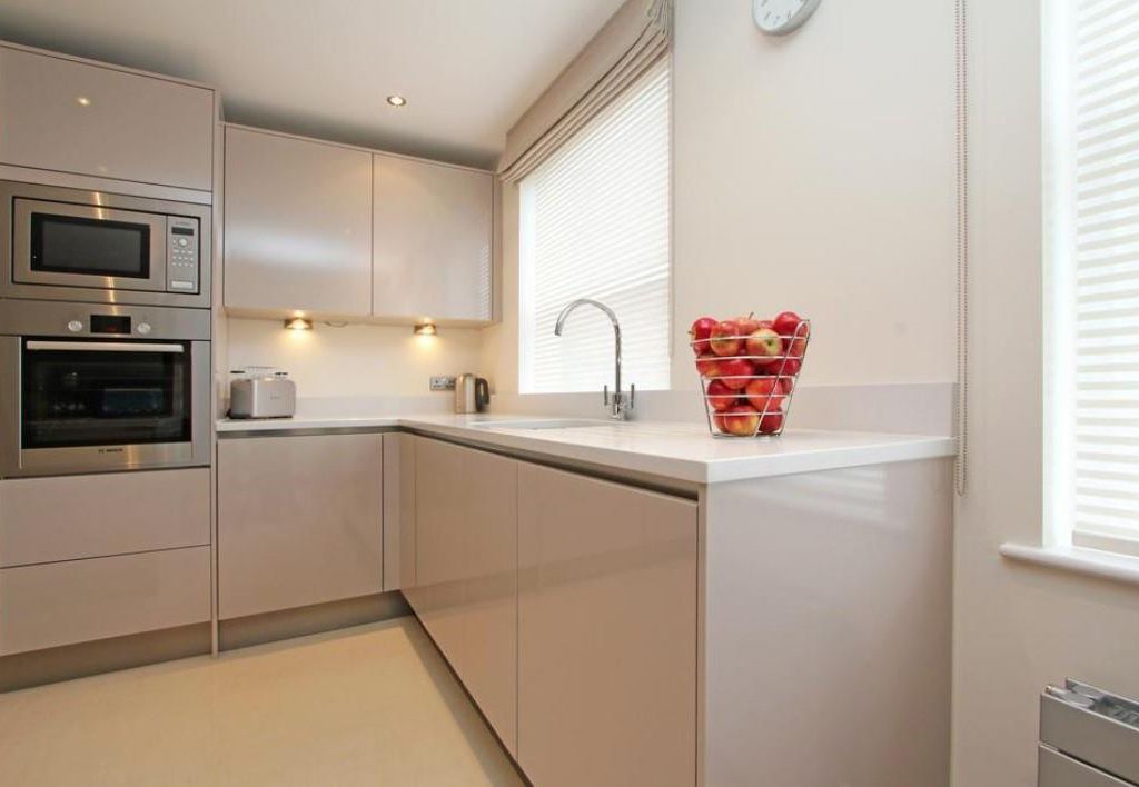 2 bed flat to rent in Kingston House South, Ennismore Gardens, South Kensington, London SW7, £7,345 pcm