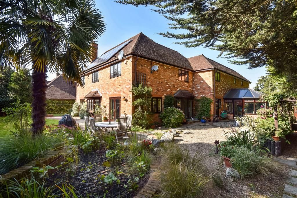 5 bed detached house for sale in Maidenhead, Berkshire SL6, £1,850,000