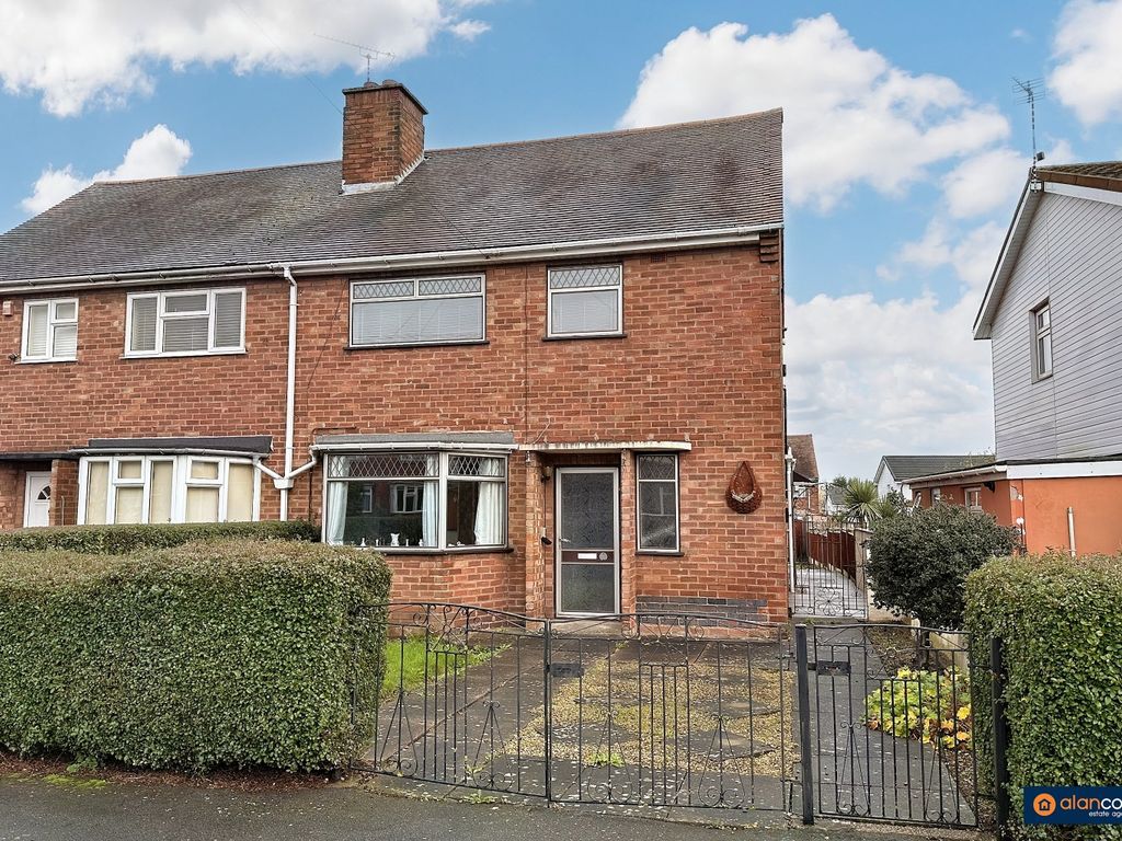 3 bed semi-detached house for sale in Dorlecote Road, Nuneaton CV10, £179,000