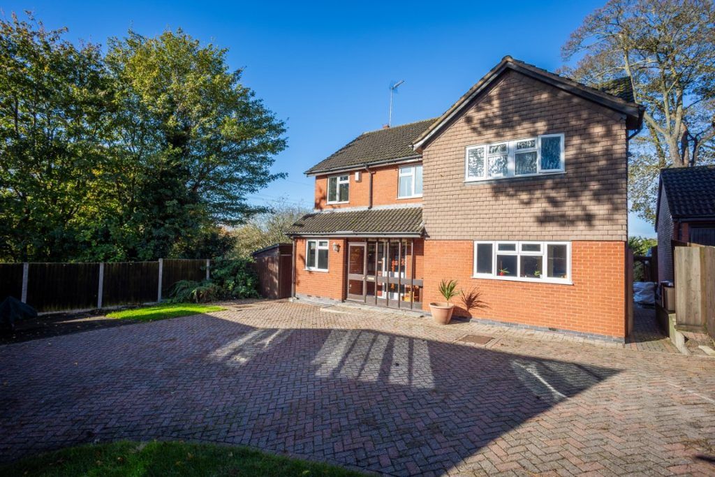 4 bed detached house for sale in Holbourne Close, Barrow Upon Soar, Loughborough LE12, £575,000