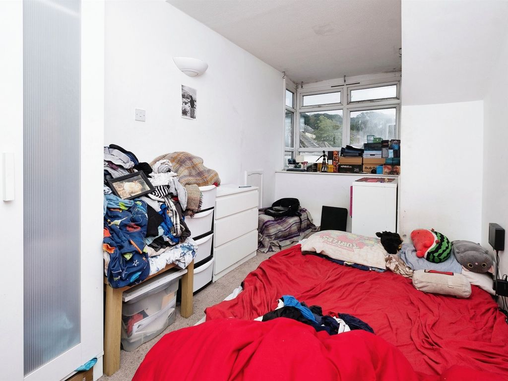 1 bed flat for sale in Bullar Road, Southampton SO18, £75,000
