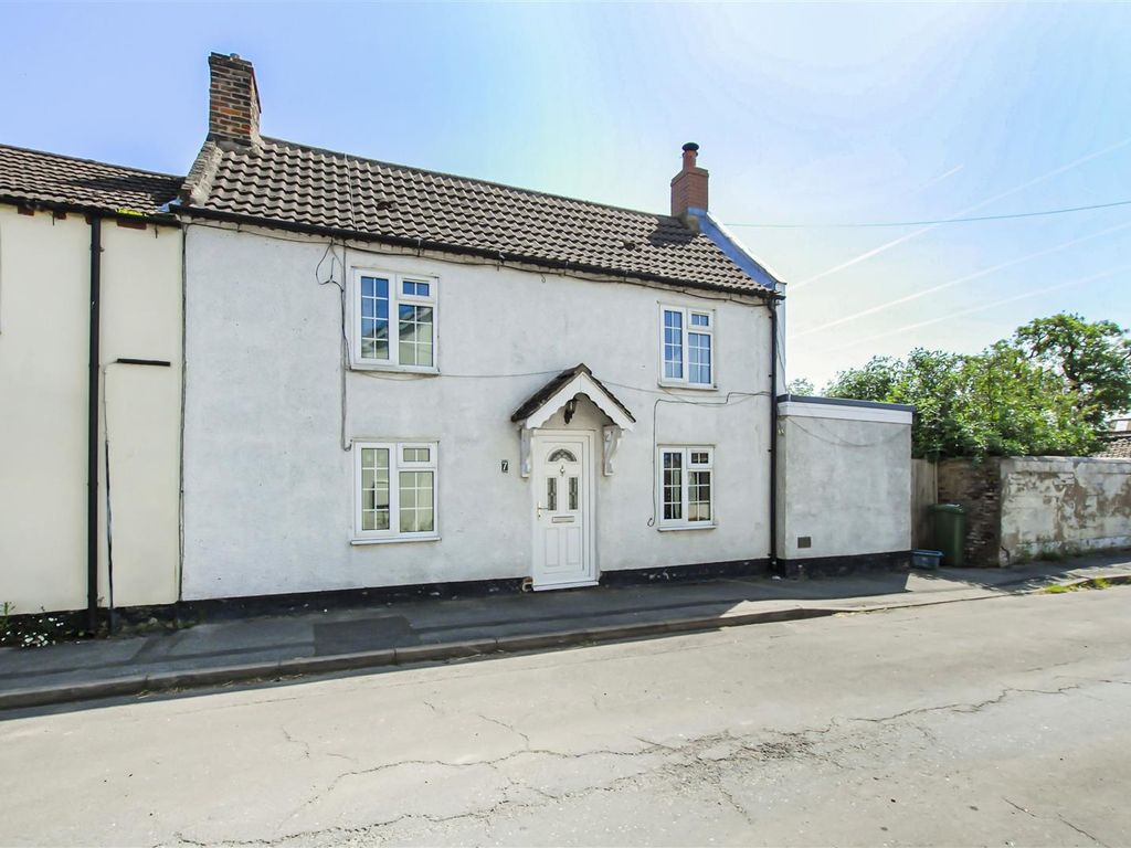 3 bed cottage for sale in The Slack, Crowle, Scunthorpe DN17, £199,000