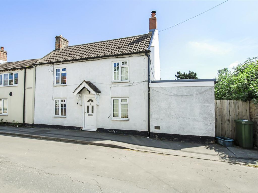 3 bed cottage for sale in The Slack, Crowle, Scunthorpe DN17, £199,000