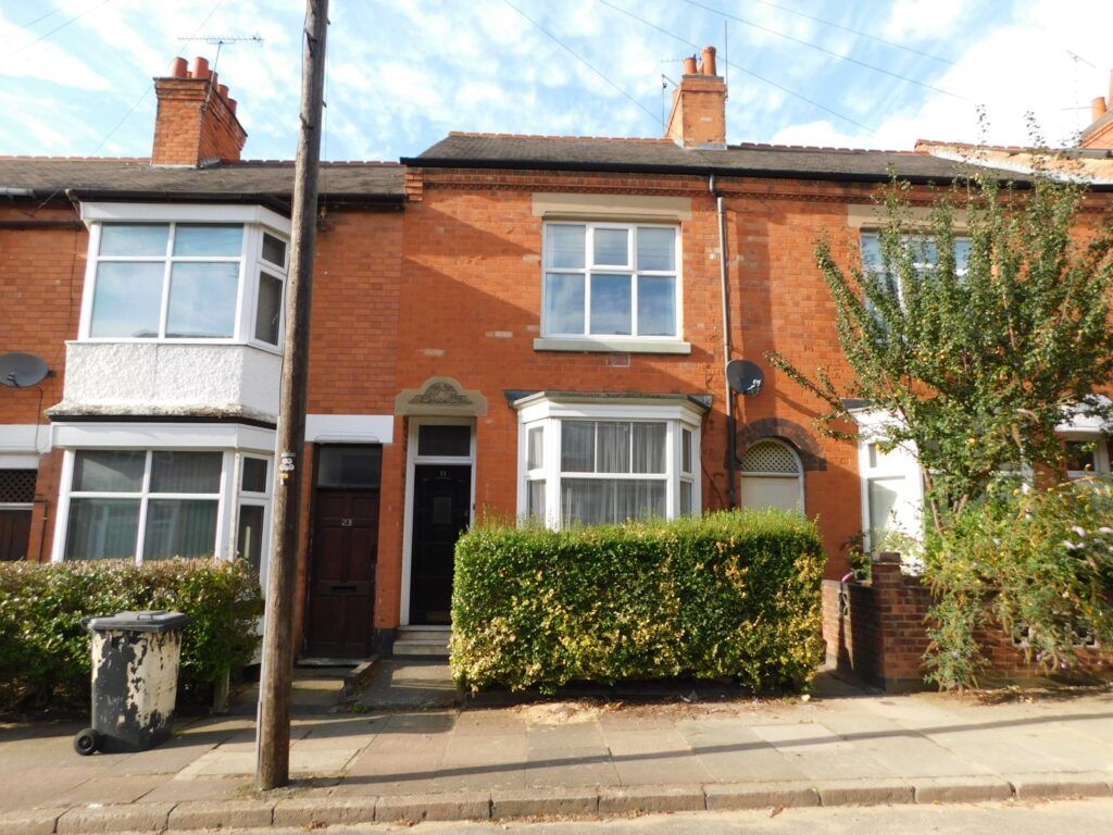 4 bed terraced house to rent in Thurlow Road, Leicester LE2, £1,907 pcm