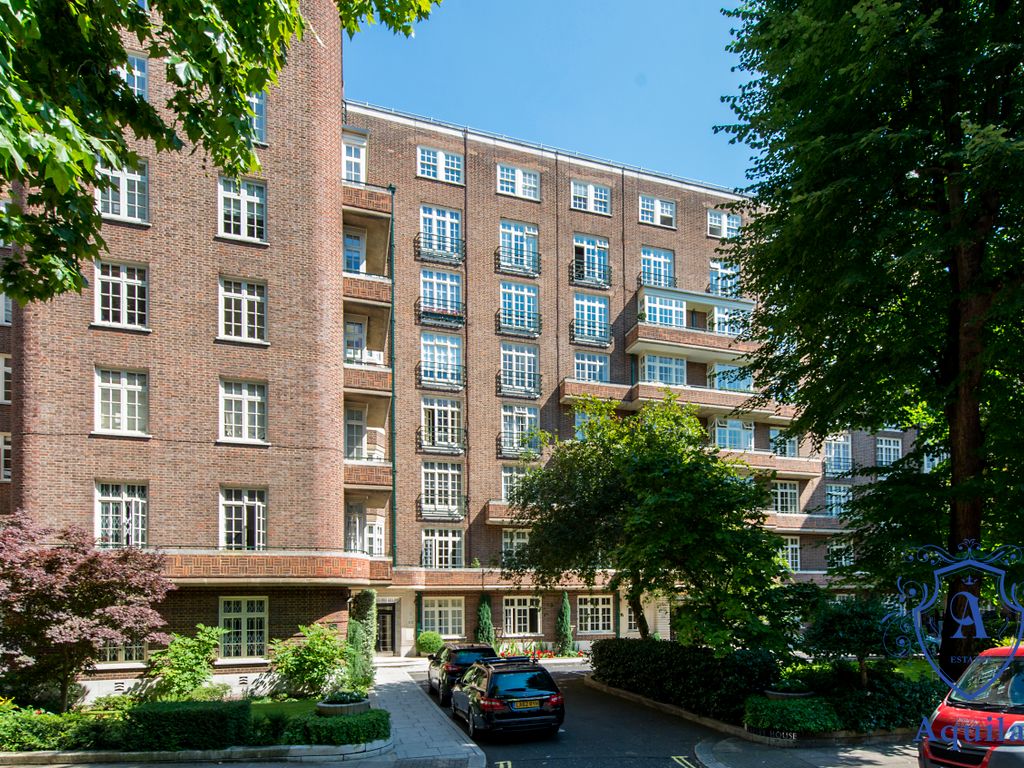 2 bed flat for sale in Rutland Gate, London SW7, £3,200,000