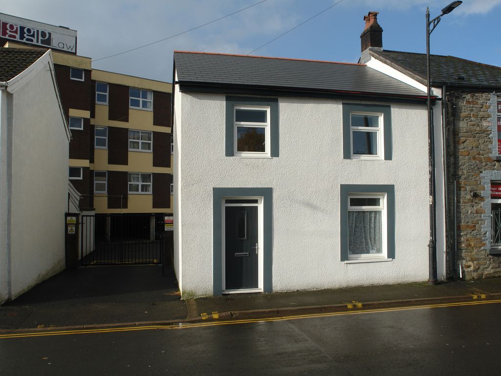 2 bed semi-detached house to rent in Duke Street, Aberdare CF44, £800 pcm
