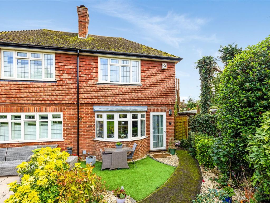 3 bed semi-detached house for sale in Winkworth Place, Banstead SM7, £600,000
