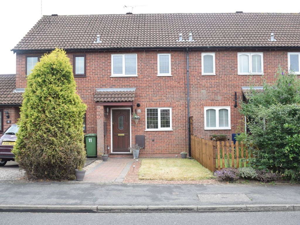 2 bed mews house to rent in Clovelly Way, Nuneaton CV11, £950 pcm