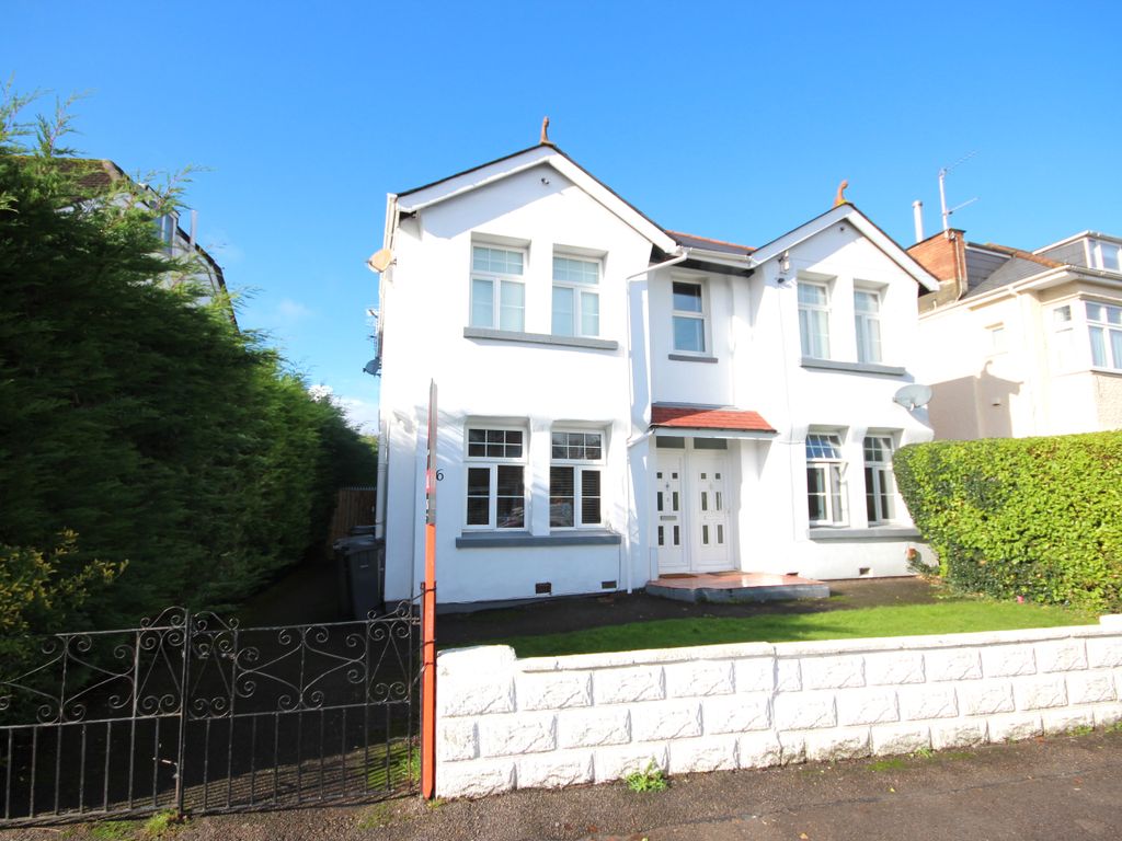 2 bed flat for sale in Richmond Park Crescent, Bournemouth BH8, £240,000