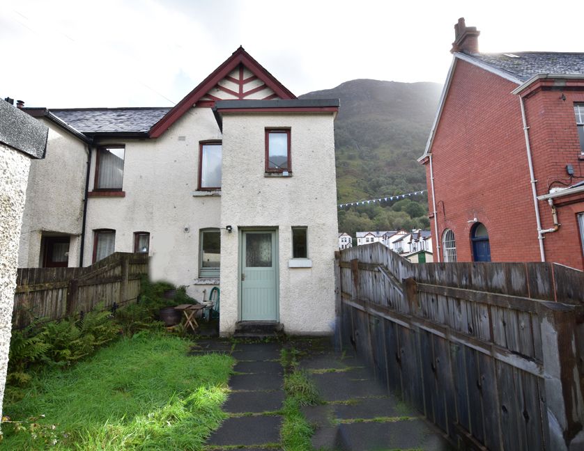 2 bed end terrace house for sale in Leven Road, Kinlochleven PH50, £145,000