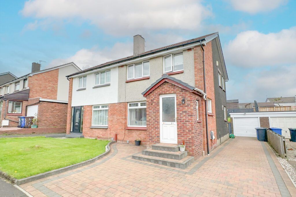 3 bed semi-detached house for sale in Glenhead Crescent, Hardgate, Clydebank G81, £209,000