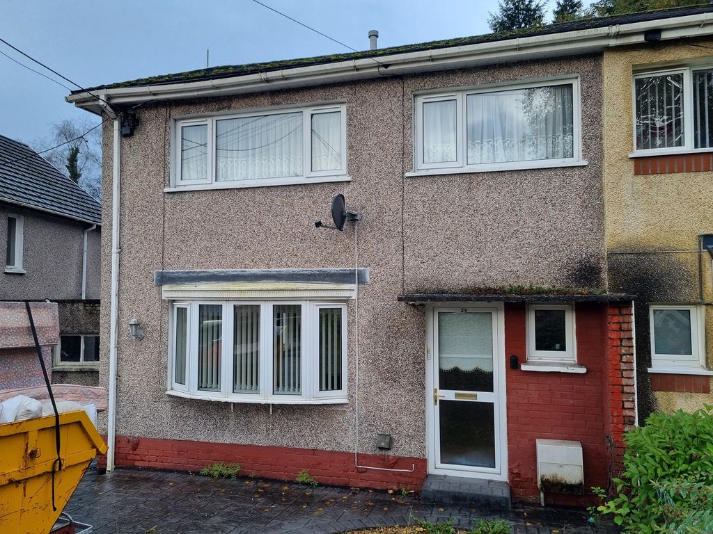 3 bed property for sale in Nant Hir, Glynneath, Neath, Neath Port Talbot. SA11, £110,000