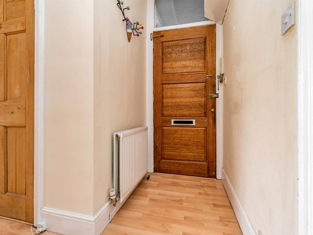 2 bed flat for sale in 14/6, Clerk Street, Newington, Edinburgh EH8, £285,000