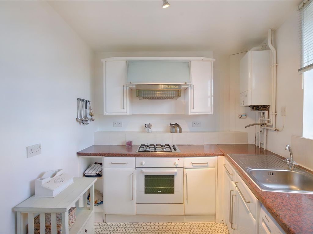 1 bed flat for sale in Globe Court, Evesham Street, Alcester B49, £115,000