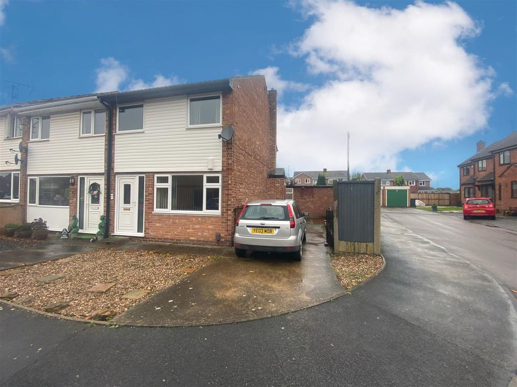 3 bed town house for sale in The Hollins, Calverton, Nottingham NG14, £195,000