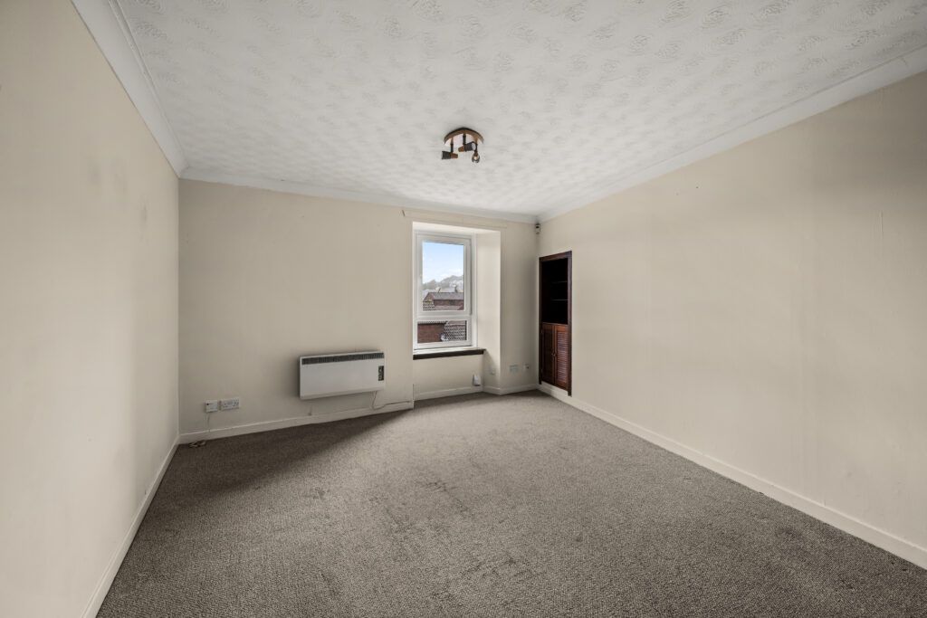 1 bed flat for sale in Rosebank Street, Dundee DD3, £55,000