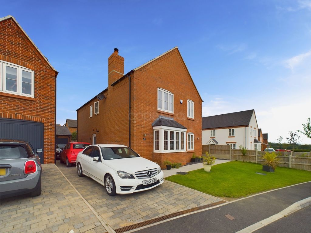 4 bed detached house for sale in Brackenfield View, Wessington, Alfreton, Derbyshire DE55, £475,000