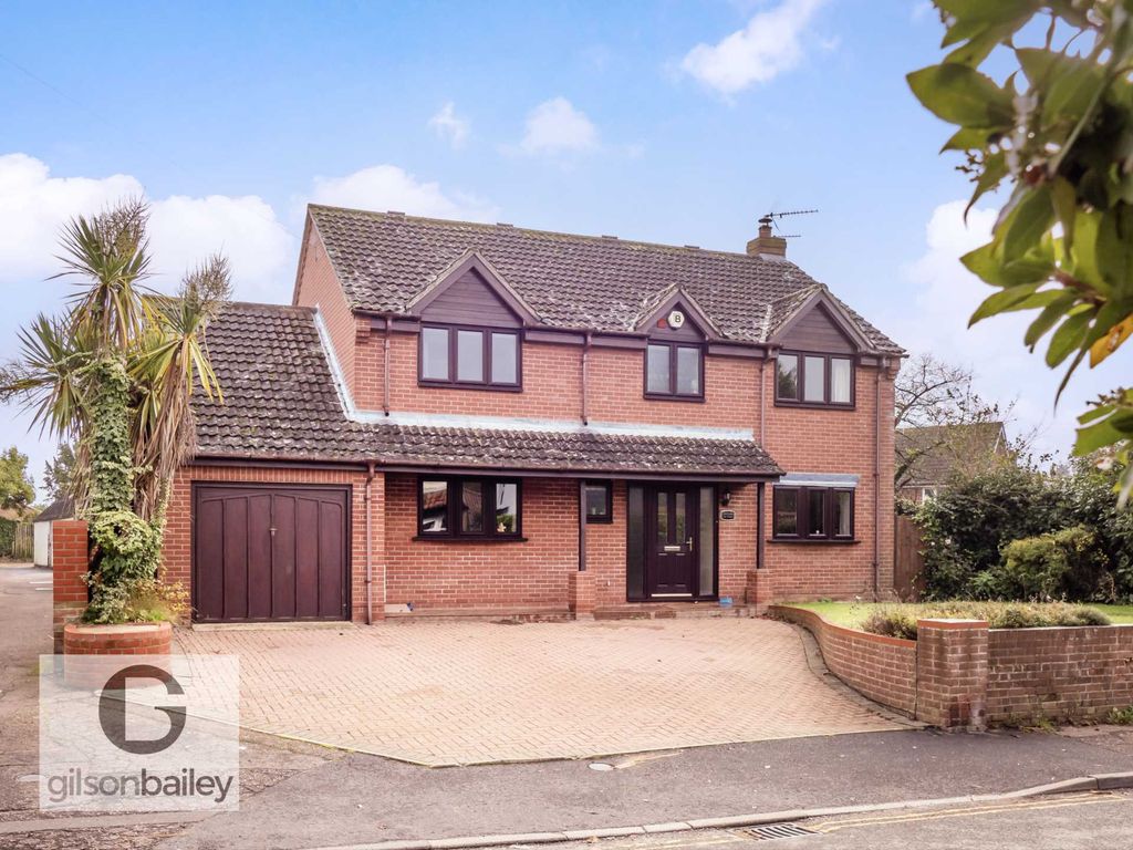 4 bed detached house for sale in The Street, Blofield NR13, £475,000