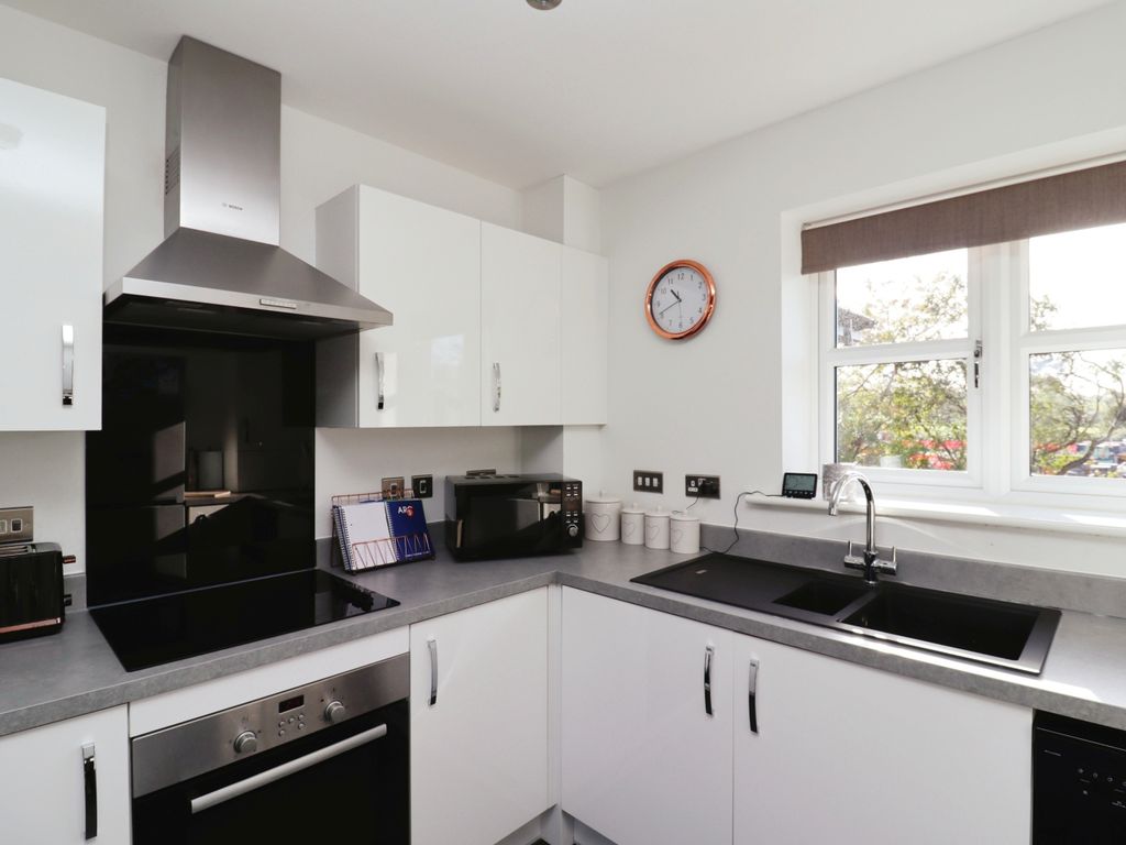 1 bed flat for sale in Lelleford Close, Long Lawford, Rugby CV23, £125,000