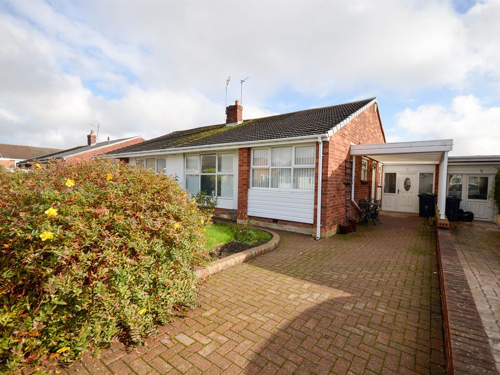 2 bed bungalow for sale in Brentwood Gardens, Whickham, Newcastle Upon Tyne NE16, £164,250