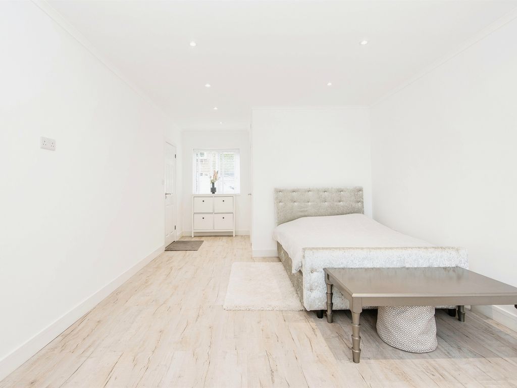 4 bed semi-detached house for sale in Batemoor Road, Batemoor, Sheffield S8, £220,000