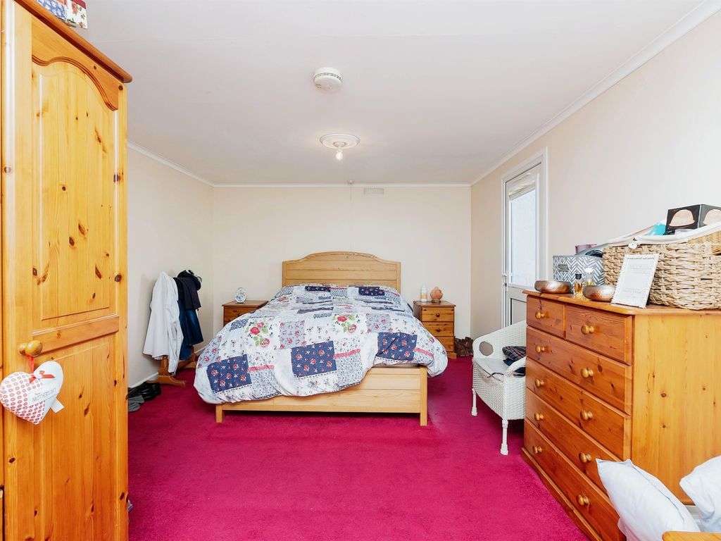 1 bed mobile/park home for sale in Woodlands Park, Almondsbury, Bristol BS32, £180,000